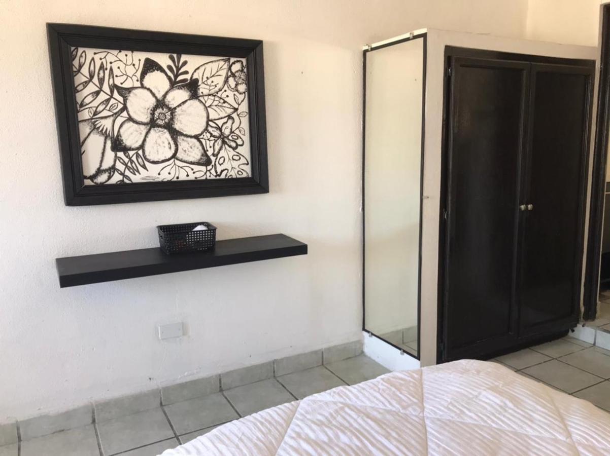 The Next Door Black And White Studio In Cabo Lejlighed Cabo San Lucas Eksteriør billede